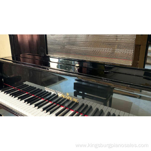 upright piano vs baby grand